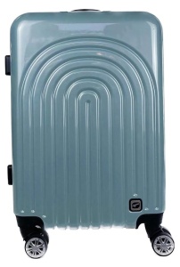 Пластиковый чемодан на колесах с кодовым замком средний, размер M Airport 110157 AU  фото, kupilegko.ru