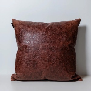 Dragon Embrossed Leather Подушка 55 x 55 см de Le Cuona  фото, kupilegko.ru