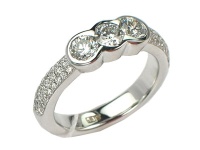 Золотое кольцо, золото, бриллиант, 70K670891  фото, kupilegko.ru