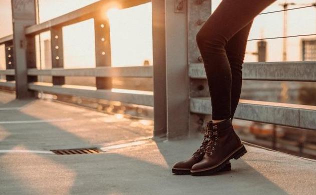 Весенние скидки на одежду и обувь! Весенние скидки на одежду и обувь!