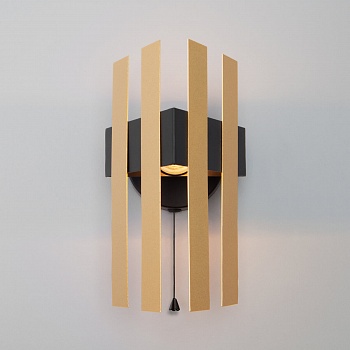 Настенный светильник Eurosvet Spada 70116/1 черный  фото, kupilegko.ru